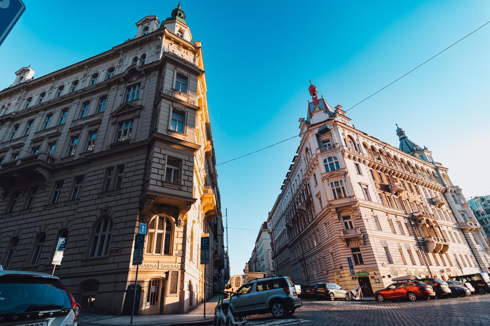Two-Level Apart With A Terrace Near The Vltava River Praha Exteriér fotografie